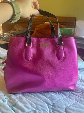 🌟 METALLIC BAJA ROSE 🌟 
Kate Spade Evangelie Satchel